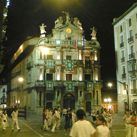 Calle Ansoleaga A 100 Mts Del Ayuntamiento Pampeluna Zewnętrze zdjęcie